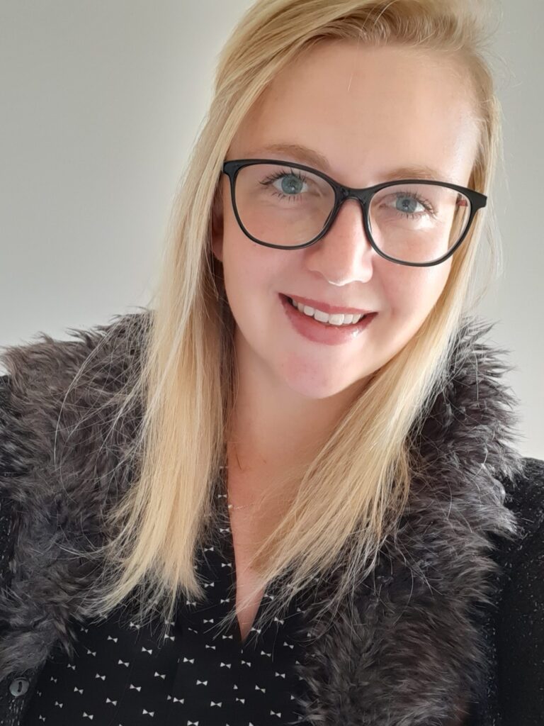photo of Laura Dedelot